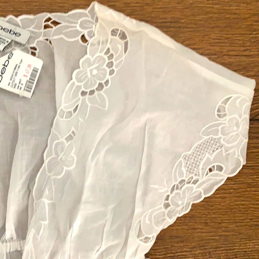 BEBE White Eyelet Embroidered V neck Cotton Voile Drawstring Top S - Picture 4 of 6